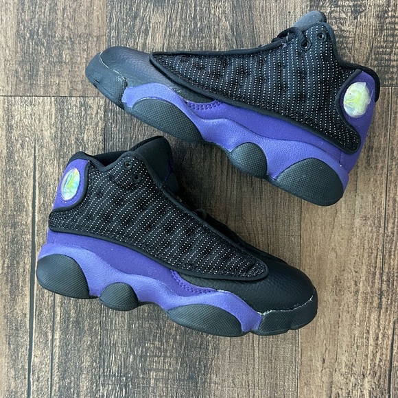 Little Kids’ Air Jordan Retro 13 Court Purple - Picture 2 of 13